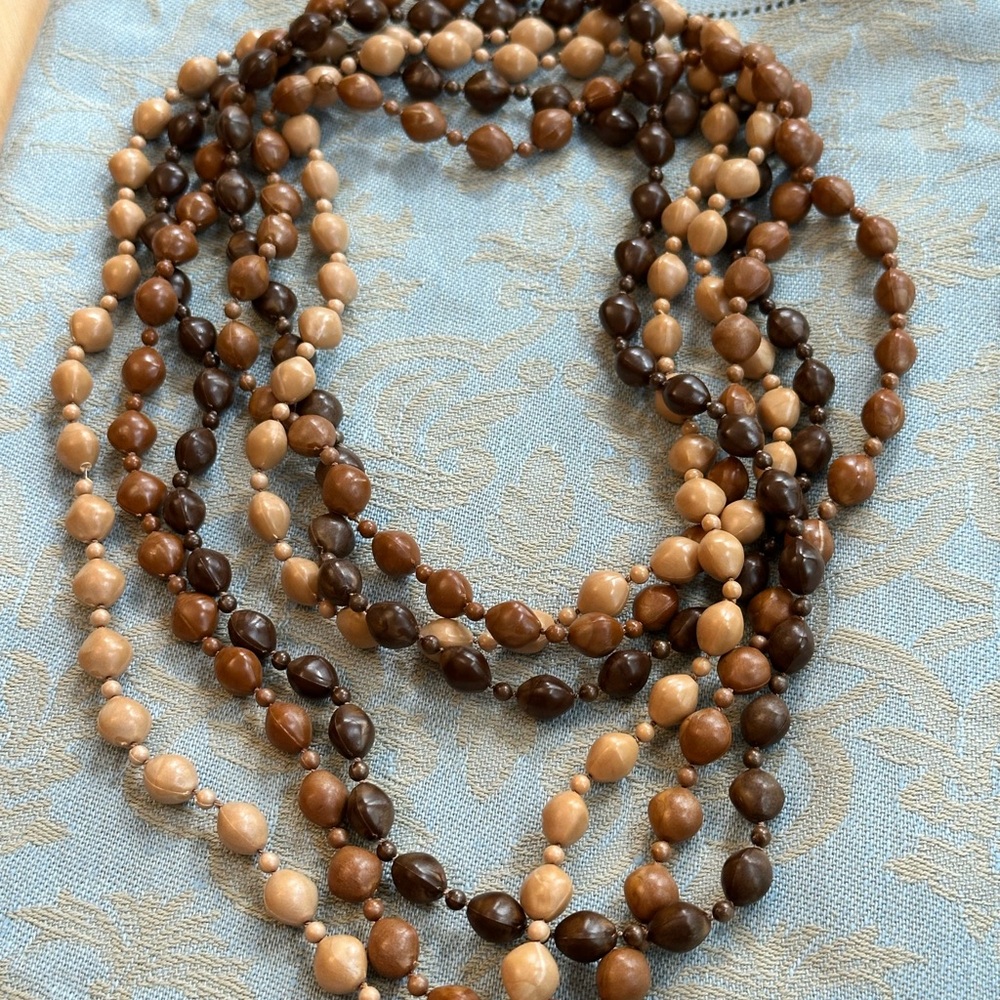 Vintage Elegant Brown Beaded Necklace